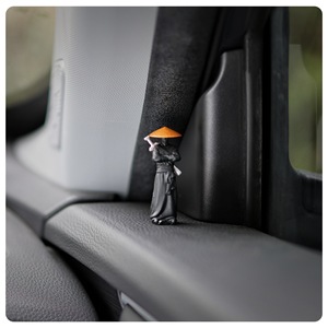 Ornement de voiture en PVC pour console centrale, représentant un cavalier et son cheval, thème arts martiaux - Product Image 5