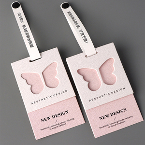 Giá rẻ tùy chỉnh thiết kế in ấn tên Logo giấy may hangtag nhãn dập nổi treo <span class=keywords><strong>tag</strong></span> quần áo treo thẻ với logo - Product Image 1