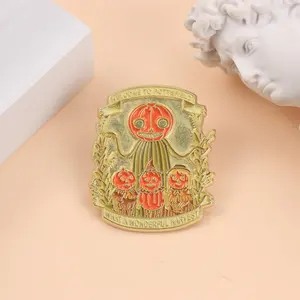 Shmik Cartoon Halloween Tête de citrouille avec des lettres QU'UNE MERVEILLEUSE RÉCOLTE Émail Métal Drôle Épinglettes - Product Image 3