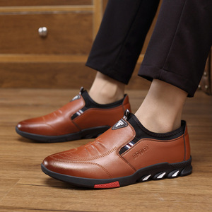 รองเท้าหนังผู้ชายแบบสวม ส้นเตี้ย เพิ่มความสูง สวมใส่สบายๆ หรือทำงานได้ พื้นยาง ผลิตที่เวินโจว - Product Image 3