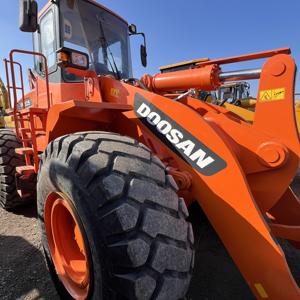 รถตักล้อยางมือสอง Doosan DL505 ขนาด 5 ตัน สมรรถนะดีที่สุด พร้อมเครื่องยนต์ เกียร์ และปั๊ม มีสินค้าในสต็อก - Product Image 6