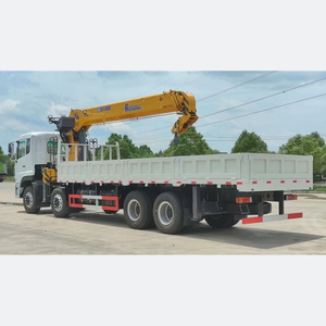 Grúa Articulada Montada en Camión CLW 8x4 de 20 Toneladas, Grúa de Brazo Plegable para Elevación de Carga Pesada - Product Image 2