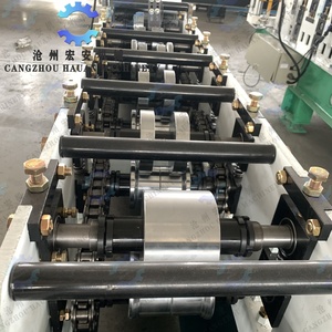 Máquina perfiladora de quillas ligeras Hauan para perfiles C, U, W, T, V, con engranajes metálicos, motor PLC, rodamientos, 37KW, 380V, fácil de operar, 3 años de garantía - Product Image 5