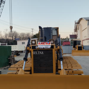 Bulldozer Cat D8K d'occasion, 240 chevaux, transmission automatique, avec ripper, spécialisé pour les travaux de terrassement - Product Image 6