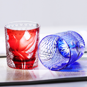 <span class=keywords><strong>Verre</strong></span> à vin en cristal sculpté à la main style Edo Kiriko 250 ml, tasse en <span class=keywords><strong>verre</strong></span> soufflé à la bouche rouge/bleu avec motif grue pour bar et cadeau - Product Image 1