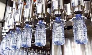 Máquina de llenado de agua y té con sabor de gran capacidad <span class=keywords><strong>3</strong></span> 5 10 <span class=keywords><strong>litros</strong></span> Aplicación 500ml de agua pura y bebidas ampliamente utilizada en China - Product Image 5