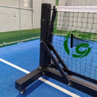 Filet de pickleball extérieur carré robuste 80*80mm, 62KG/ensemble, couleur et logo personnalisables, poteaux de pickleball portables de 22FT de longueur avec roues