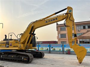 Excavadora de cadenas grande Komatsu PC240 con motor de 125 kW y caja de cambios para trabajos de terraplanación, minería, construcción de carreteras y proyectos industriales - Product Image 2