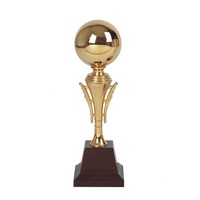 Nouvelles créations en métal, trophée de sport personnalisé en or, coupe, vente en gros, trophée de football en bronze imprimé UV, souvenirs sportifs européens