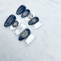 Uñas artificiales Corta almendra estilo floral azul Alta calidad y reutilizable