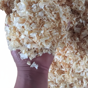 WOOUP 2024 Virutas de Madera de Acacia Seca Vietnamita 3-6mm en Polvo Crudo para Cama de Mascotas Pequeñas y Residuos Agrícolas - Product Image 1