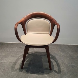 Chaise de salle à manger scandinave en bois massif avec coussin en cuir véritable, mobilier de luxe pour la maison, l'hôtel, le restaurant PISANO - Product Image 2