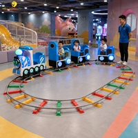 Train électrique miniature pour enfants, circuit modulaire circulaire, lumières LED multicolores, certifié CE pour usage commercial en intérieur