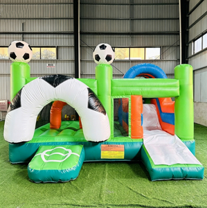 Castello Gonfiabile a Tema Calcio in PVC Resistente con Scivolo per Bambini, Parco Giochi Sportivo, Intrattenimento all'Aperto - Product Image 4