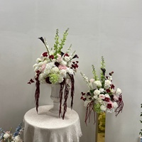 Rangkaian Bunga Mawar Putih Mewah dan Hydrangea Hijau Sutra Buatan, Vas Tinggi untuk Dekorasi Pernikahan, Pesta, Hotel, dan Acara