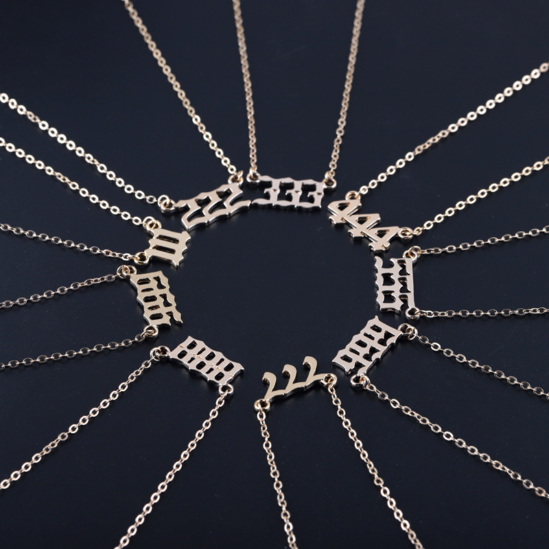 Collana Angelo Iniziale E in Argento | Gioielleria Baravelli