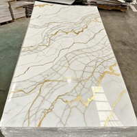 Panneau mural et plaque en PVC flexible effet marbre, conception ODM/OEM / Feuille de PVC effet marbre avec revêtement UV