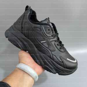 Nouvelles bottes de neige en peluche mélangée style hiver, vente en gros pas chère, chaussures décontractées de marche tendance pour femmes - Product Image 4