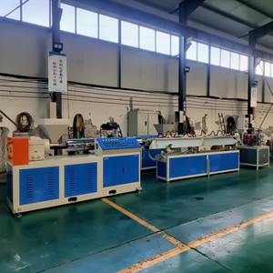 Línea de producción de manguera de tubo de plástico Extrusoras de plástico Hdpe Ldpe Pp <span class=keywords><strong>Pprc</strong></span> Pe Ppr Máquina para fabricar tubos - Product Image 2