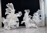 Y1036 Décoration d'intérieur, décoration murale de luxe pour événements de mariage, décoration de jardin, fleurs géantes en organza, installation artistique en tissu d'organza plissé