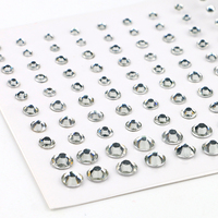 Autocollants de visage de bijoux de paillettes d'arc-en-ciel pour des accessoires de corps d'ongle de bricolage