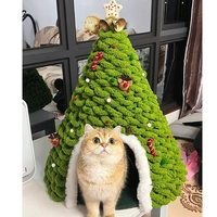 Automne et hiver bricolage Simple mignon arbre de Noël nid de chat fait à la main avec du matériel de laine et un motif solide pour les lits pour animaux de compagnie