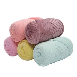 Wholesale cheap Velvet Tube Yarn Arm Knitting Chunky Yarn Machine Washable Big Yarn