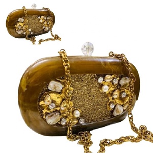 Pochette de soirée luxueuse en résine marron avec strass - Product Image 3