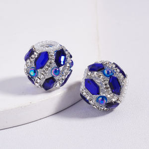 ลูกปัดลูไซต์ประดับด้วยคริสตัลทรงกลมและไข่มุกครึ่งเปลือกในสีผสม  พร้อมสายไข่มุกสีขาวใสสำหรับตกแต่งปากกา - Product Image 5