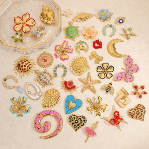 Dijes de Acero Inoxidable con Forma de Corazón, Leopardo, Abeja, Tortuga, Mariposa y Estrella de Mar, Accesorios para Joyería DIY, Origen Yiwu PJ92951 - Product Image 1