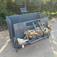 Cage de retournement robuste pour ovins avec attrape-bétail pour une manipulation efficace des chèvres et des moutons, équipement doté d'un dispositif de compression