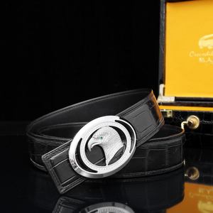 Cinturón de cuero de cocodrilo personalizado, lujoso cinturón clásico para hombre con cabeza de águila y diamantes incrustados a mano. - Product Image 6