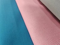 Imperméable en gros 100 polyester sergé tissu gabardine vêtements de travail tissu pour uniforme