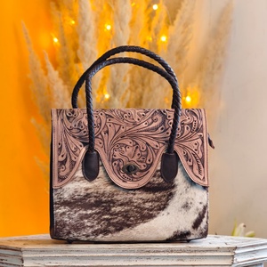 Bolso Tote de Cuero Genuino con Estampados de Animales, Estilo Bohemio Occidental, Bolso de Playa de Tamaño Pequeño con Diseño Tallado y Asa Larga - Product Image 1