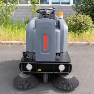 Driving Style Top Quality New Arrivals Ride On Road Dust Sweeper