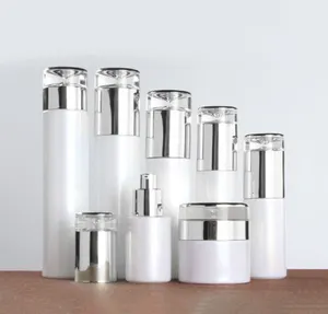Hengjian 20ml 30ml 60ml 100ml 120ml Wit Cosmetische Glas Toner En Parfum Fles Met Spray pomp En Luxe Zilveren Cap