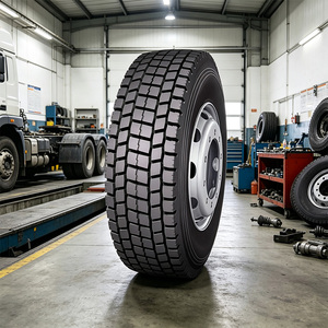 ยางรถบรรทุกแบบเรเดียลไร้ยางใน ขนาด 305/70R19.5 สำหรับทุกฤดูกาล ใช้ได้กับถนนกรวด ทางหลวง ฝน ทราย หิมะ - Product Image 1
