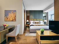 Ensemble de mobilier de chambre d'hôtel moderne SHIYI, lit double et bureau de luxe en bois pour l'hôtellerie, fabricant