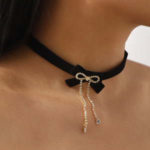 Collana a clavicola con fiocco di velluto retrò collana semplice e Versatile catene da donna puro desiderio - Product Image 1