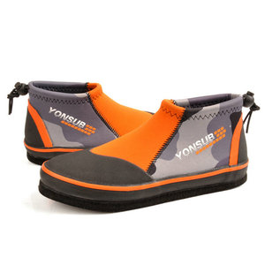 Scarpe di gomma impermeabili antiscivolo personalizzabili per uomini donne stivali da pesca in feltro Spike per attrezzatura all'aperto pesca subacquea - Product Image 1