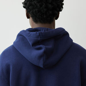 เสื้อฮู้ดสวมหัวสำหรับผู้ชายผ้าฝ้ายโอเวอร์ไซส์แบบลำลองปักโลโก้พิมพ์ลายนูนเสื้อมีฮู้ดผ้าฟลีซธรรมดาสำหรับฤดูหนาวออกแบบ100% ได้ตามต้องการ - Product Image 5