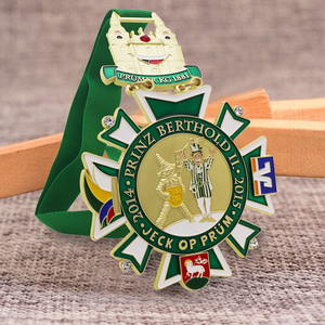 Custom Logo Pattern Souvenir Metal Medal Holder Chinese Factory Design Sports Series Medal Handcrafted Metal Crafts