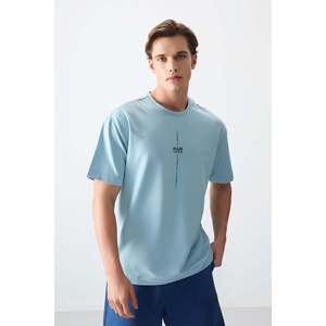 เสื้อยืดผู้ชายพิมพ์ลายทรงโอเวอร์ไซส์ เนื้อผ้าฝ้ายสีฟ้าอ่อน หนานุ่ม - 88373 - สีฟ้าอ่อน - Product Image 5