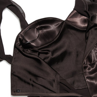 2025 mousseline de soie personnalisée et mélange de soie sans bretelles licou-cou robe courte ajustée avec un décolleté carré robe de style français pour les femmes