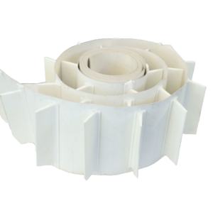 Jingtian PU Ölbeständiger 2-Schicht-Steigbandförderer mit Riffelung 2 Jahre Garantie 50x20x20cm für Lebensmittel- und Getränkefabriken - Product Image 1