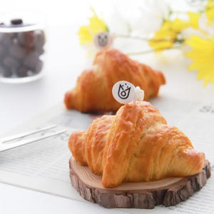 Bougie personnalisée en forme <span class=keywords><strong>de</strong></span> croissant <span class=keywords><strong>pain</strong></span> dessert bougie artisanale en cire <span class=keywords><strong>de</strong></span> soja bougies d'aromathérapie créatives cadeaux bougie <span class=keywords><strong>de</strong></span> pâtisserie - Product Image 2