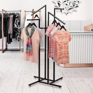 Miễn phí-đứng Bốn cách quần áo <span class=keywords><strong>Rack</strong></span> hiển thị với thẳng và nghiêng cánh tay cho các cửa hàng, kim loại màu đen - Product Image 4