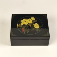 Boîte cadeau en bois noir brillant avec doublure en velours, logo personnalisé, finition laquée piano pour l'emballage de feuilles de thé et cadeaux d'affaires de luxe