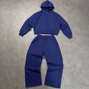 Conjunto de chándal de algodón grueso personalizado para hombre: Sudadera con capucha extragrande con cremallera y pantalones de chándal de pierna ancha, estilo urbano, en blanco. - Product Image 4