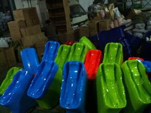 Top sports de plein air d'hiver épais enfants adultes traîneau à neige en plein air herbe planches en plastique glisseur de sable planche à neige - Product Image 5